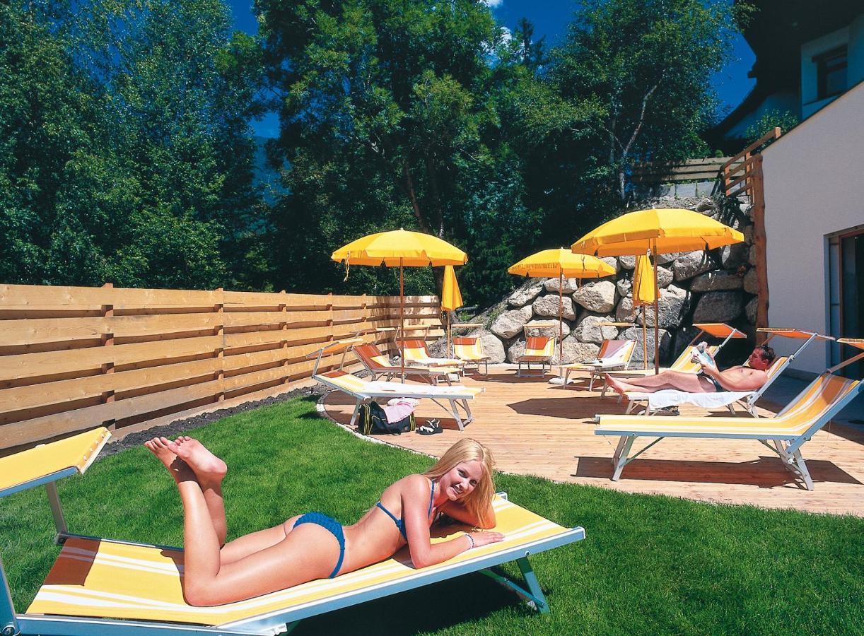 Hotel Broetz Rasùn di Sotto Esterno foto