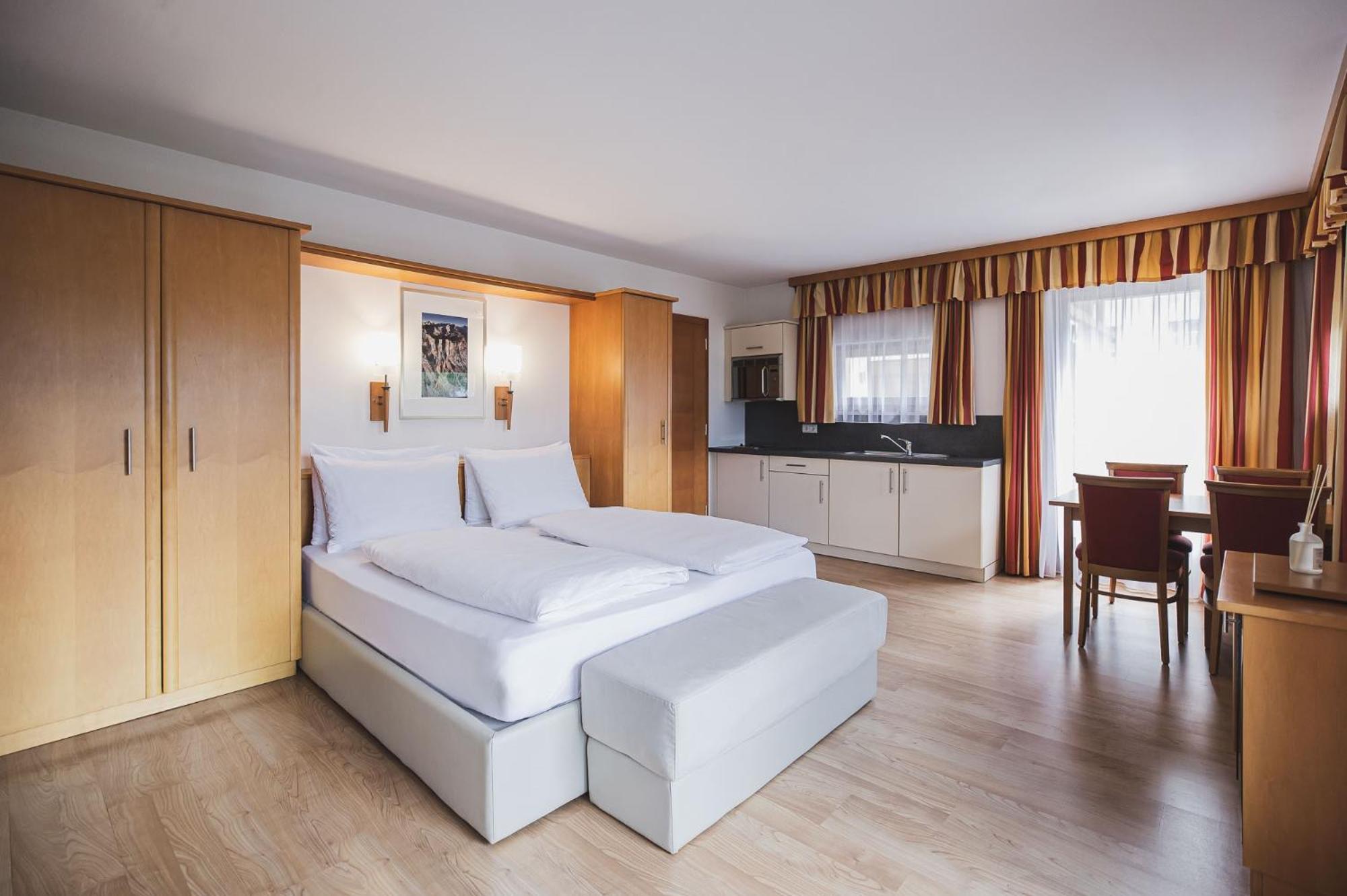 Hotel Broetz Rasùn di Sotto Esterno foto